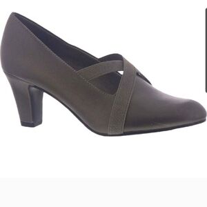 Zaylee Metallic Faux Leather Slip On NWOB 8